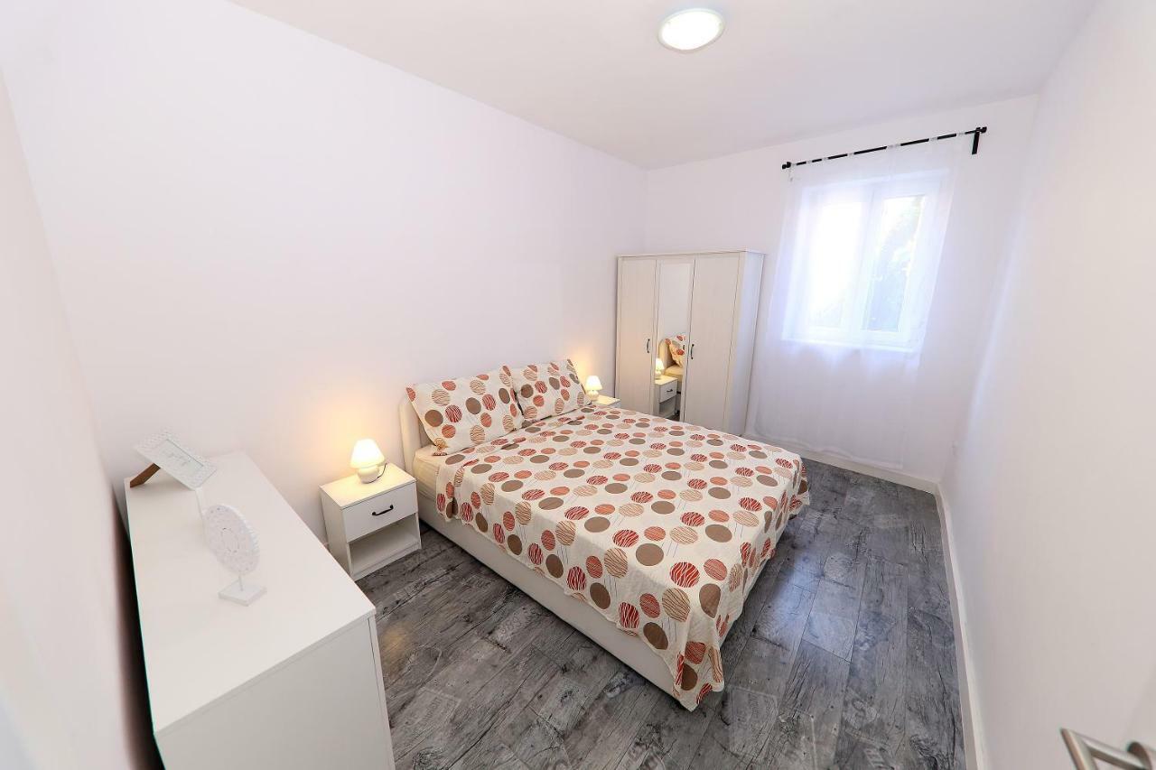 Apartman Dana Задар Экстерьер фото